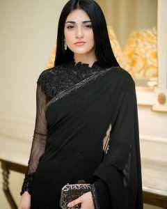 sara khan in black saree