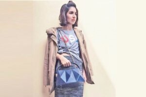 Hirra Babar is the CEO of Warp. 