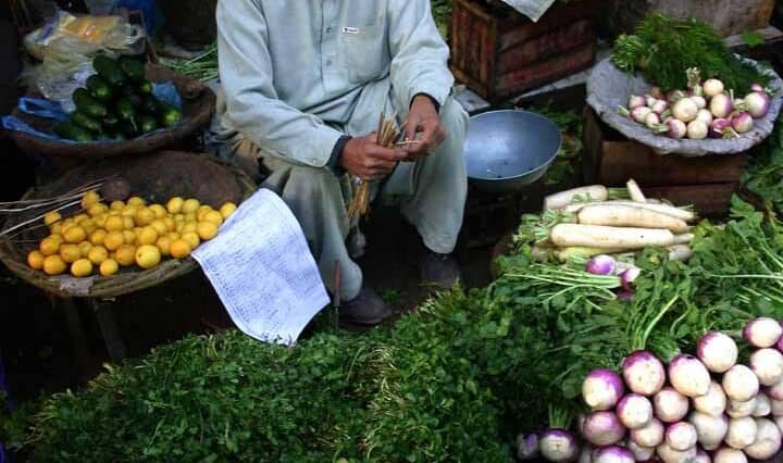 Government launches Ehsaas Street Hawker initiative - Mazdoor ka Ehsaas program