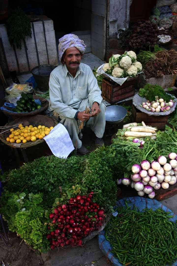 Government launches Ehsaas Street Hawker initiative - Mazdoor ka Ehsaas program