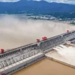 China Builds A 590-foot Dam