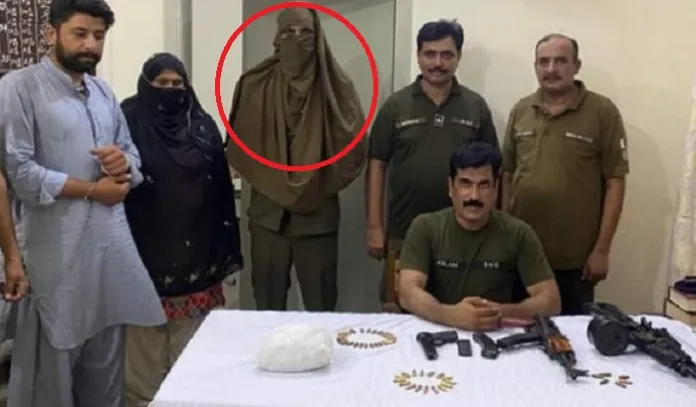 male constable disguised as female officer