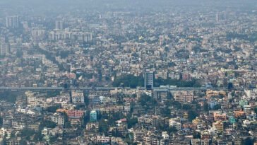 population rises to 8 billion people