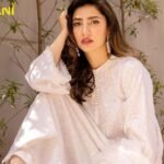 Mahira Khan launches her clothing line