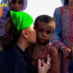 Hadiqa Kiani provides humanitarian aid to Flood Affectees