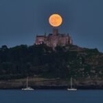 Strawberry Moon Lights up the Night Sky Across the World