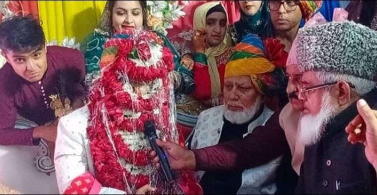 Indian-Pakistani couple